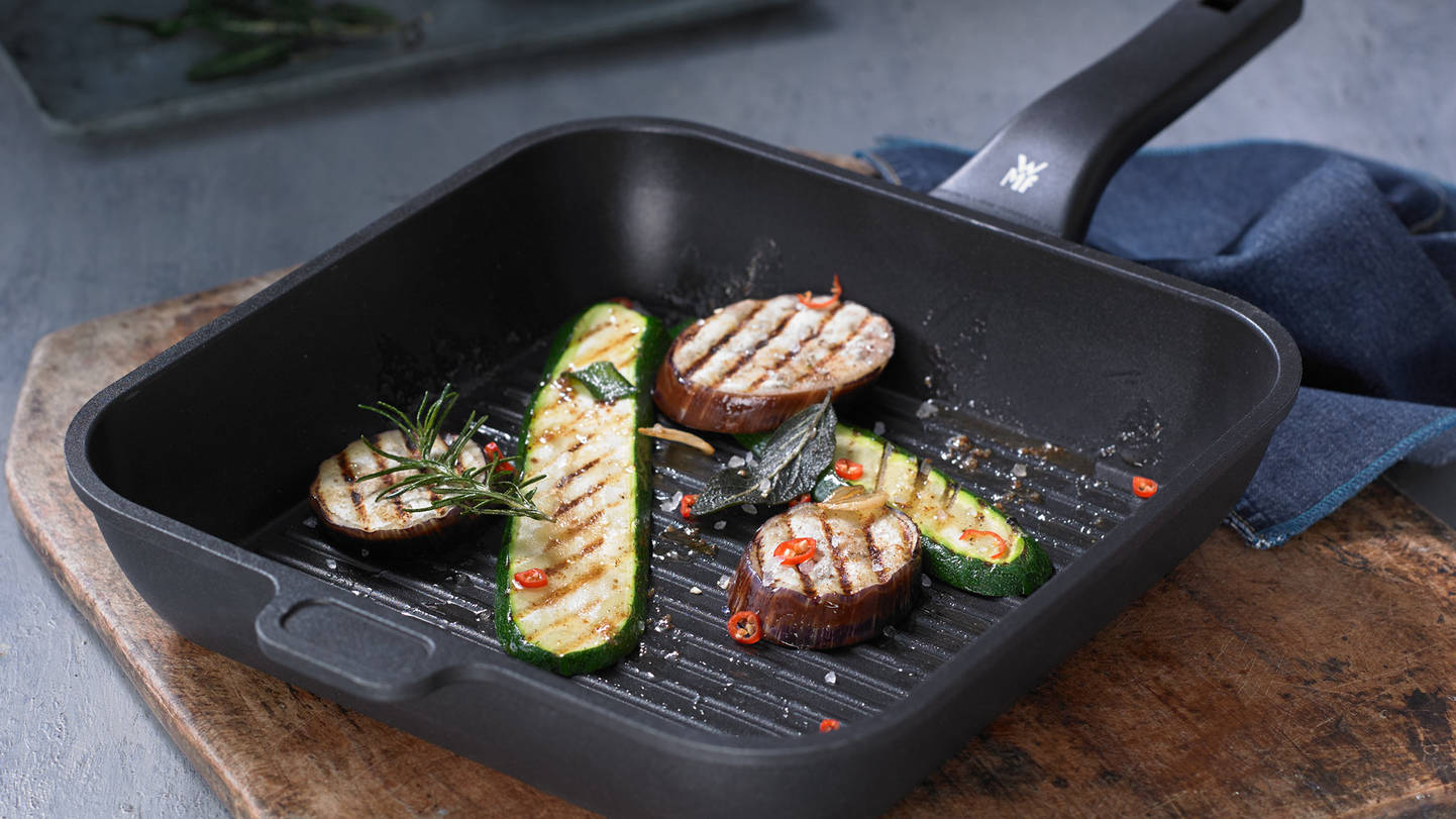 Brand image Chảo nướng WMF PermaDur Premium 28x28cm