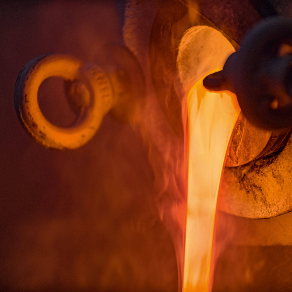 NUNG CHẢY & NGHIỀN MÀI